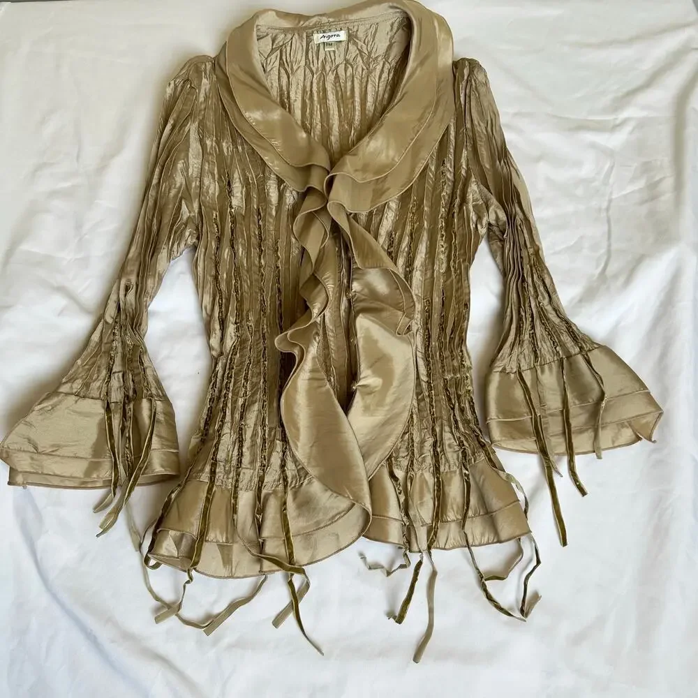 Vintage Pleated Ruffle Top - Picture 7 of 8